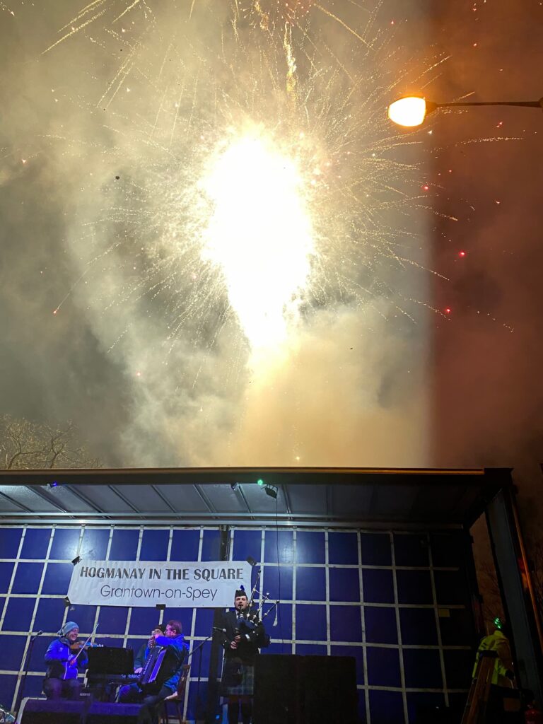 hogmanay-street-party-grant-arms-hotel